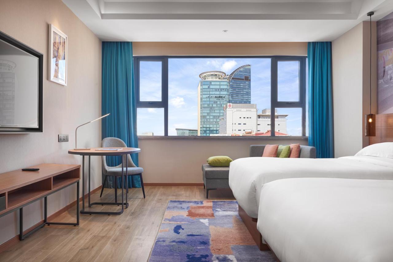 Aurea Central Hotel Пном Пен Екстериор снимка