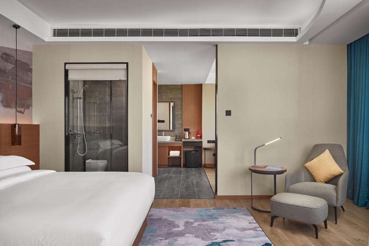Aurea Central Hotel Пном Пен Екстериор снимка